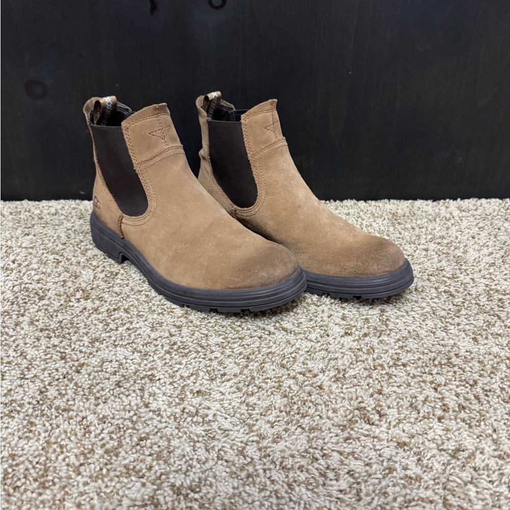 UGG Men's Tan Suede Chukka Boots men’s 8